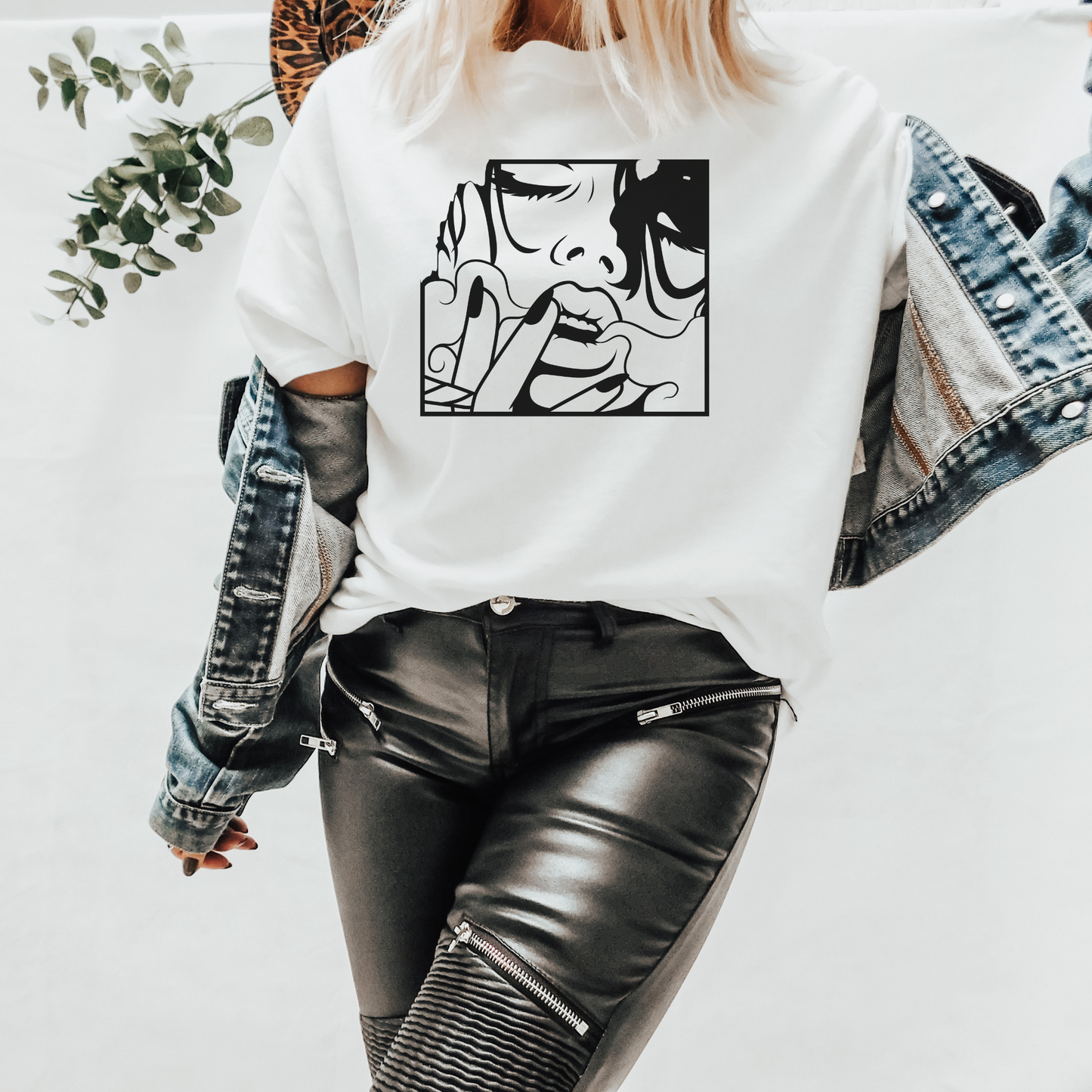 Comic Smoke Shirt in White